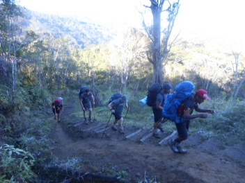 AustraliaGuidedTrek1134-80